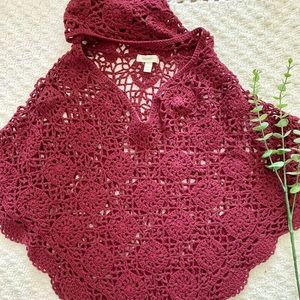 3 for $25!Dress Barn maroon crochet poncho w/hood
